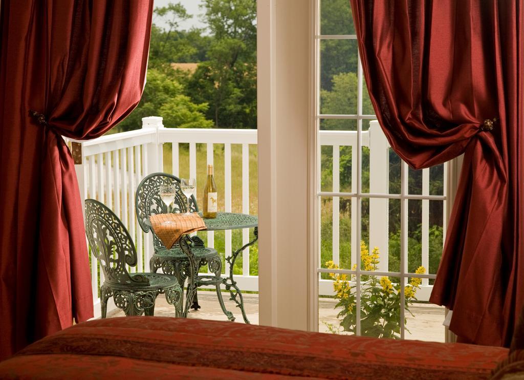 The At Westwynd Farm Bed and breakfast