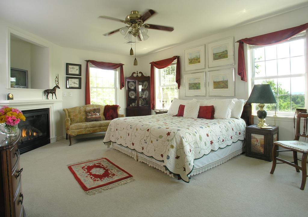 Bed & Breakfast The At Westwynd Farm Hershey
