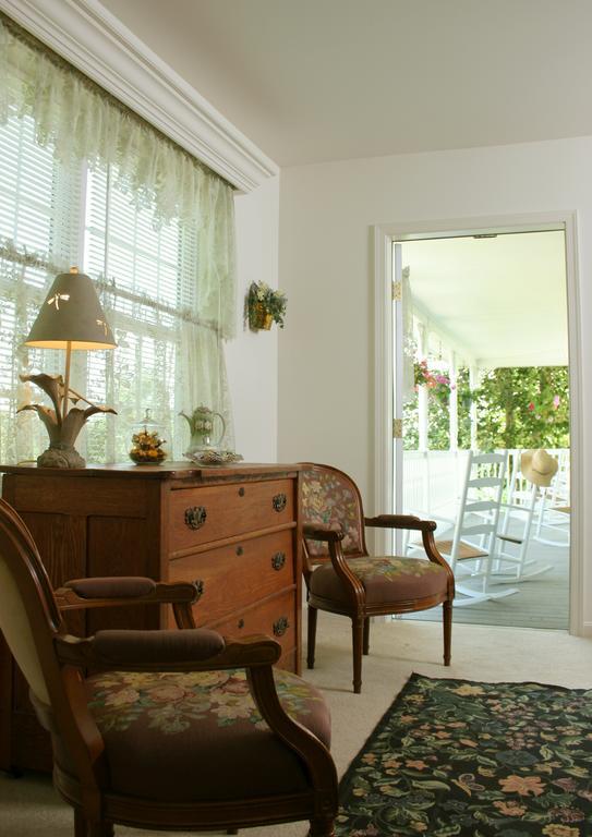 The At Westwynd Farm Bed & Breakfast