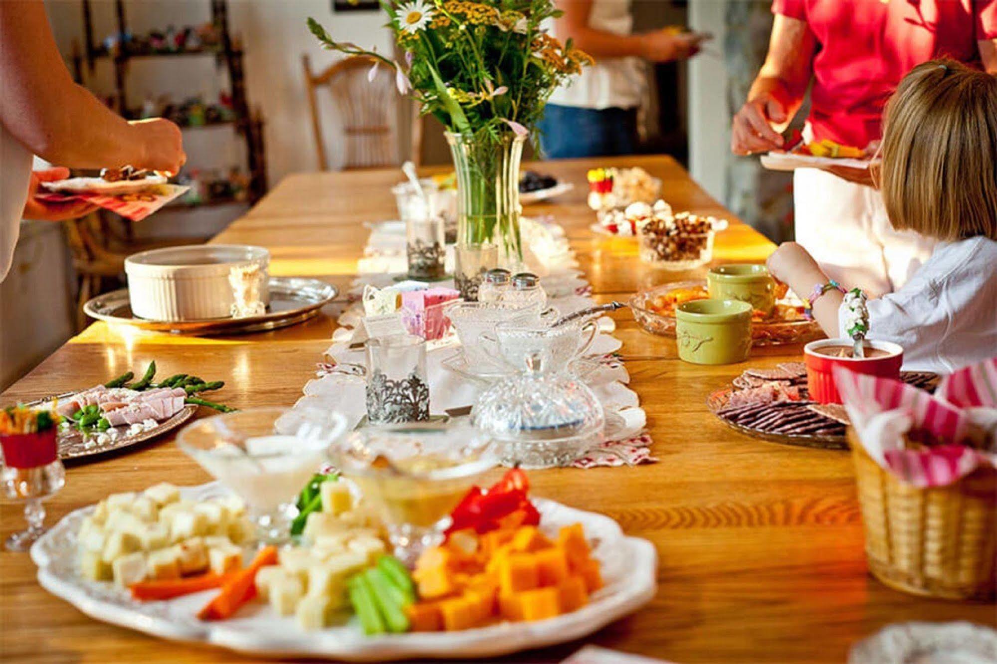 Bed & Breakfast The At Westwynd Farm